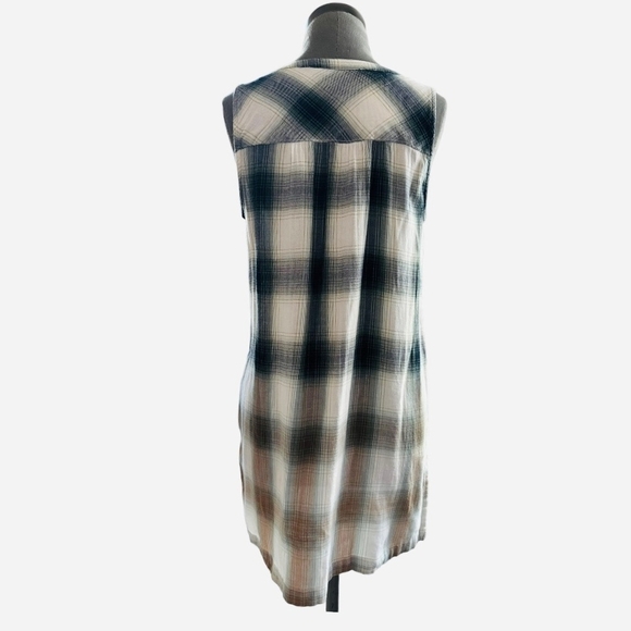 Women Shirt SONOMA White Grey Tan Plaid Print Loose Fit Sleeveless Ombre Top - Picture 5 of 6